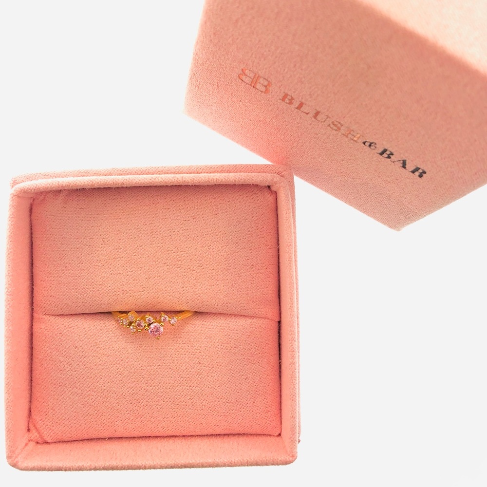 Women’s Blush & Bar Gold Rose Quartz Cluster Ring